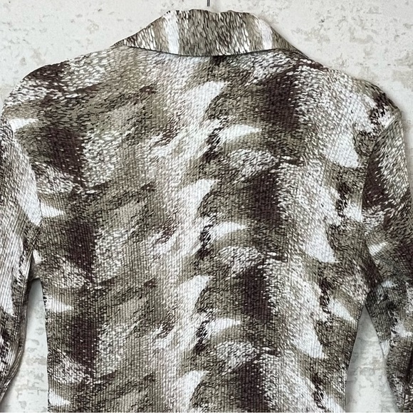 Whimsigoth Y2K Crinkle Top Tulip Sleeve Medium Essentials  Milano Square Buttons - Picture 12 of 14